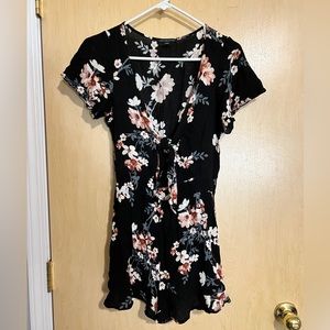 American Eagle Floral Romper